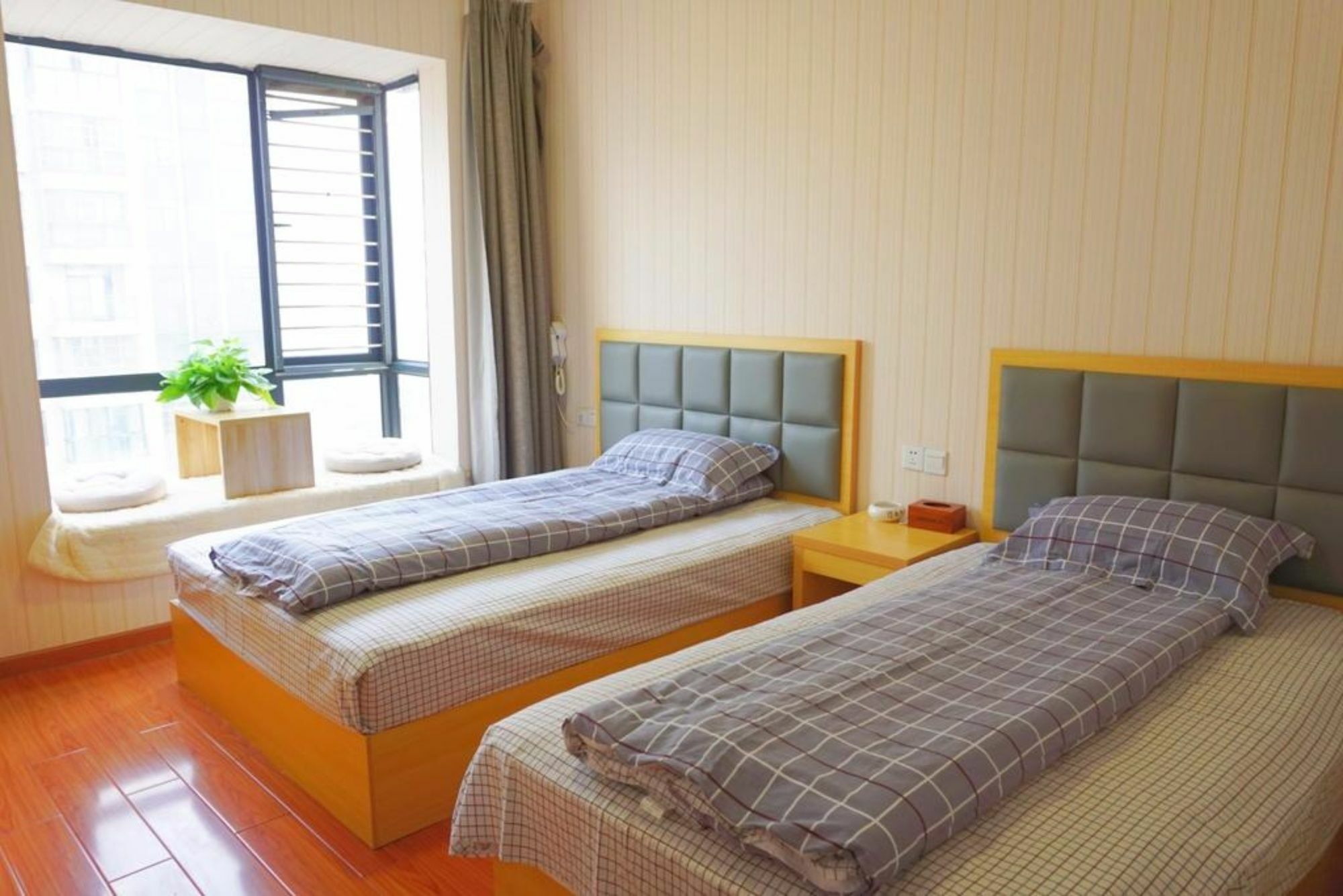Huanlesong Youth Hostel 武汉 外观 照片