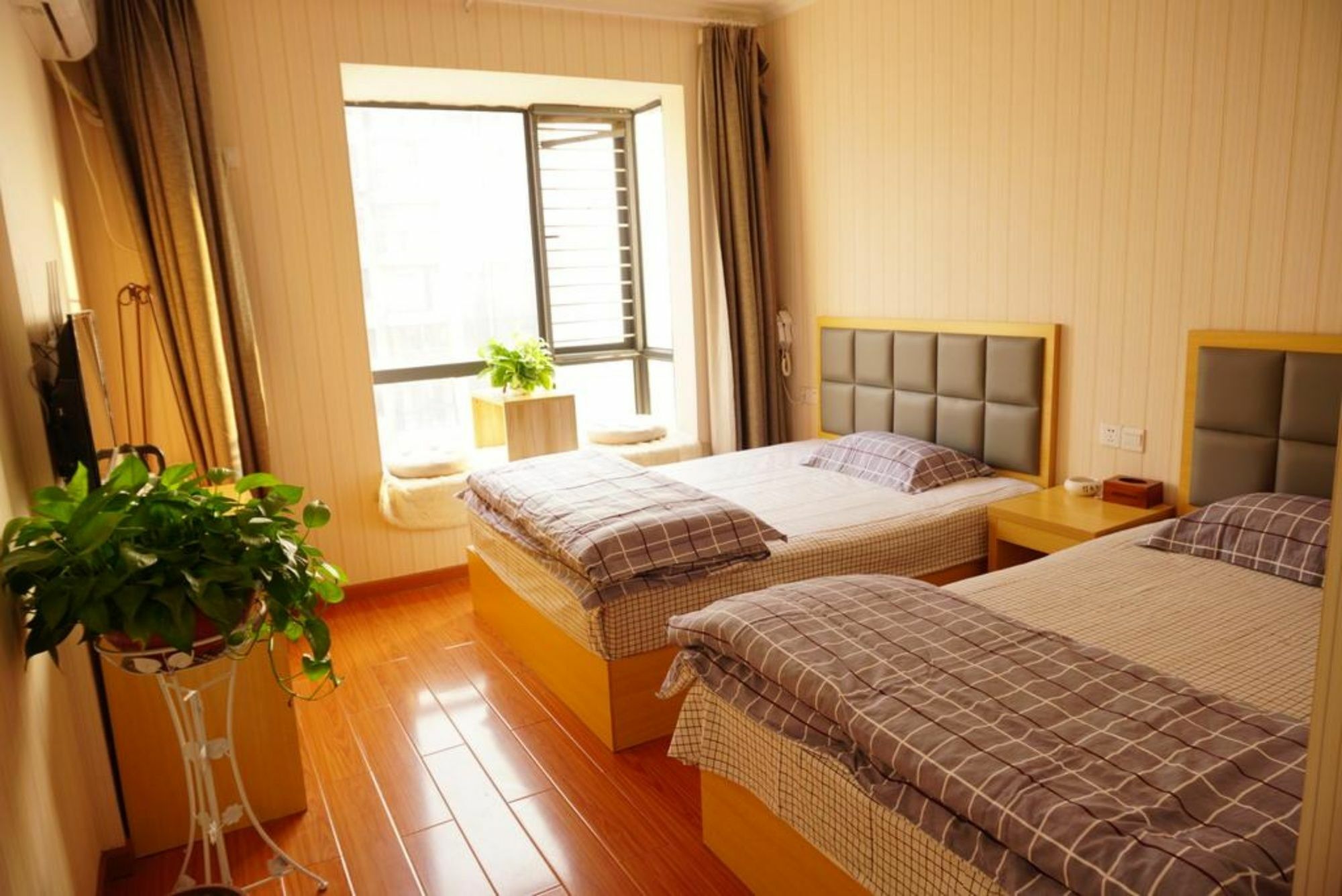 Huanlesong Youth Hostel 武汉 外观 照片